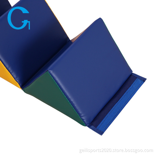 Balita Soft Play Alat Sensorik Matras Cermin